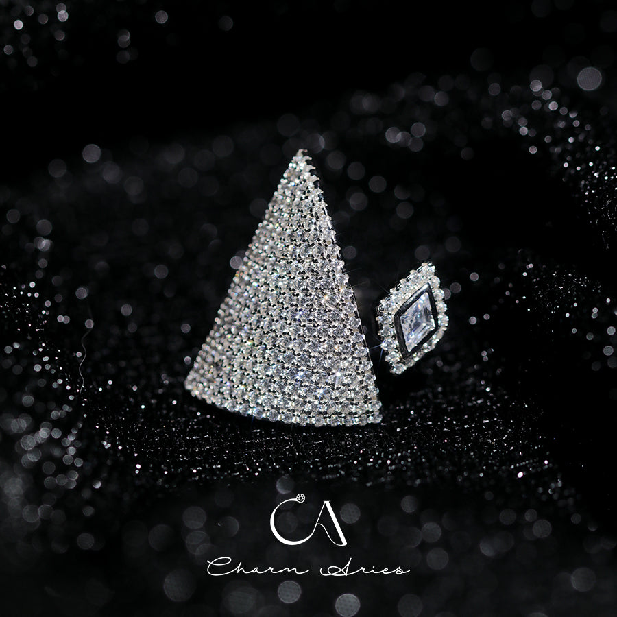 GEOMETRIC PYRAMID S925 FULL DIAMOND RING