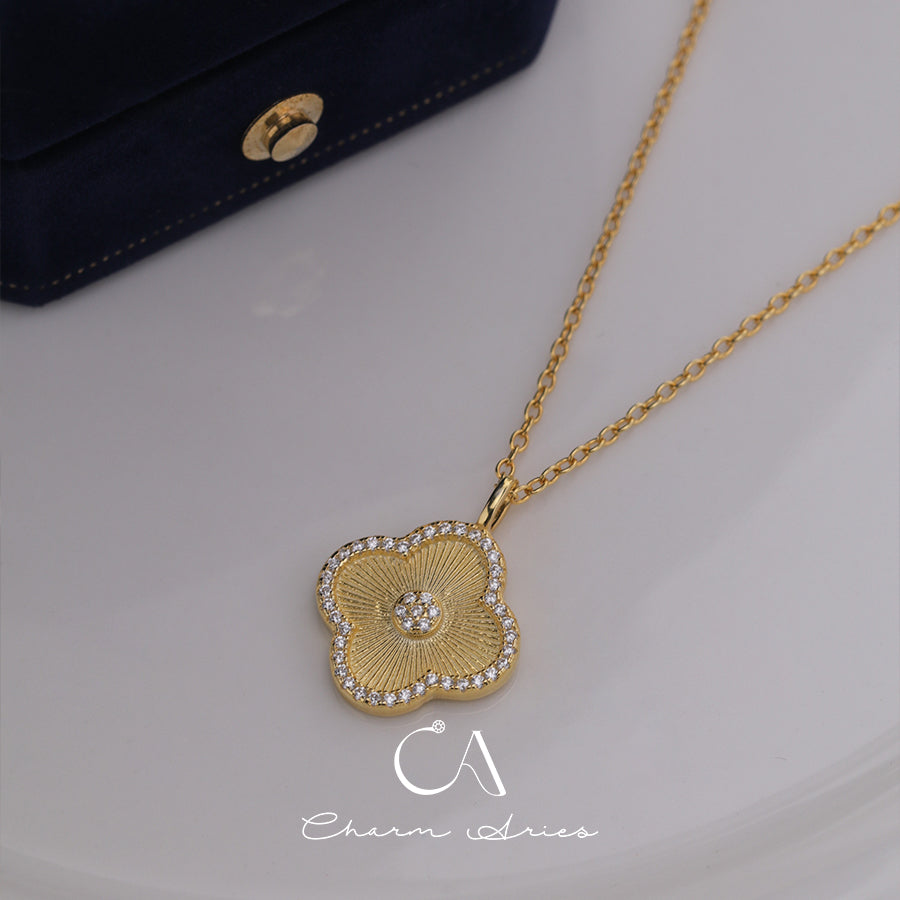 PALACE RETRO S925 CLOVER NECKLACE