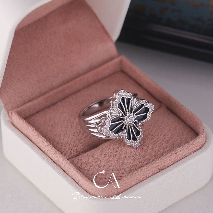 VINTAGE CLOVER S925 ONYX RING