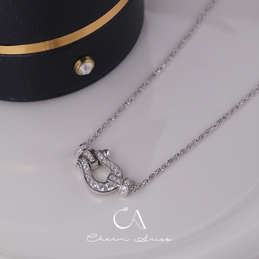 HORSESHOE BUCKLE S925 FULL DIAMOND NECKLACE