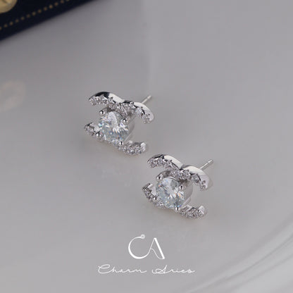 DOPPEL-C-OHRRINGE MIT MOISSANITE-DIAMANT