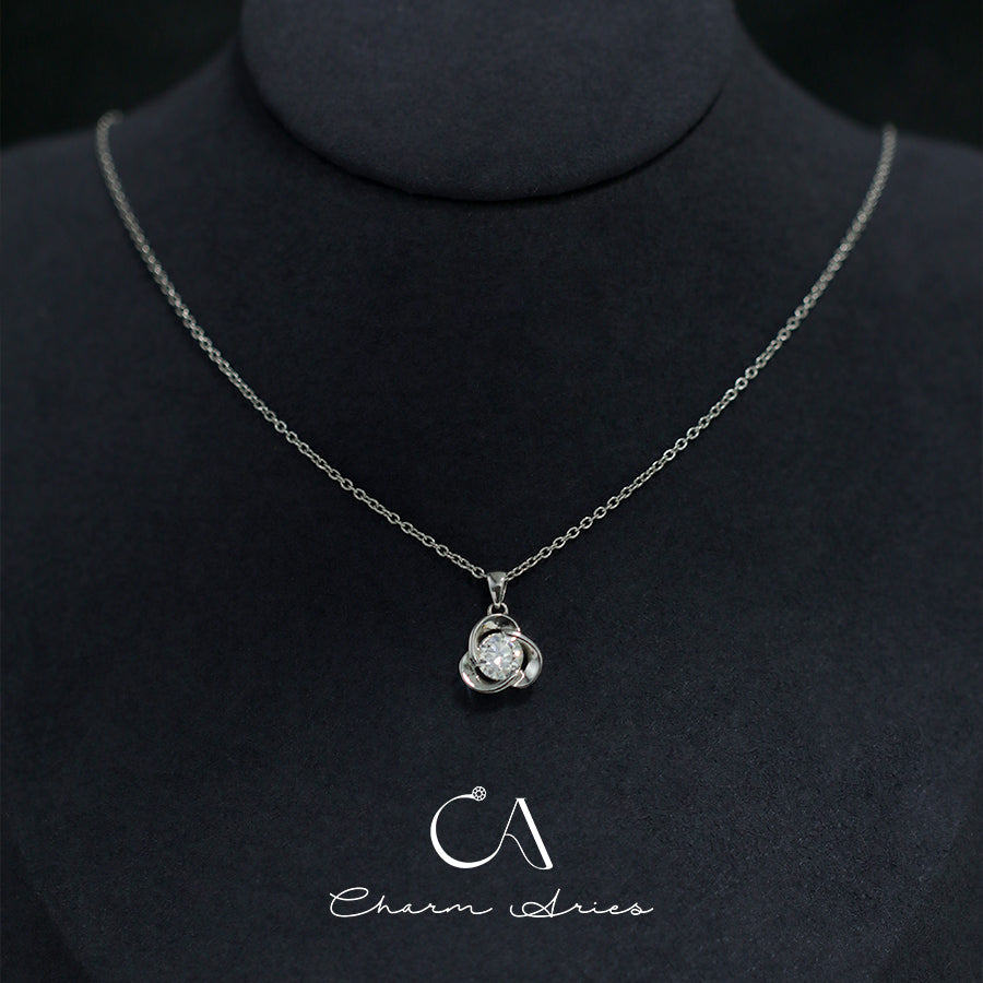 CLASSIC FLOWERS  S925 MOISSANITE 1 CARAT NECKLACE