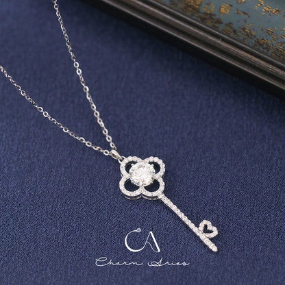 CLOVER FULL DIAMOND KEY PENDANT S925 SILVER NECKLACE