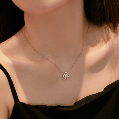 [CharmAries]Exquisite Flower Shape Princess Cut Necklace