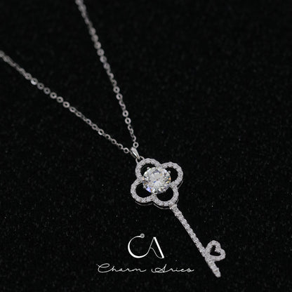 CLOVER FULL DIAMOND KEY PENDANT S925 SILVER NECKLACE