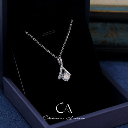 ROMANCE INTERTWINED  S925 1 CARAT MOISSANITE NECKLACE