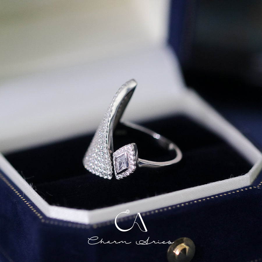 GEOMETRIC PYRAMID S925 FULL DIAMOND RING