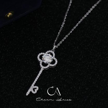 CLOVER FULL DIAMOND KEY PENDANT S925 SILVER NECKLACE