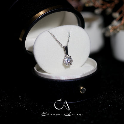 SIX CLAWS OF SIMPLICITY S925 MOISSANITE NECKLACE