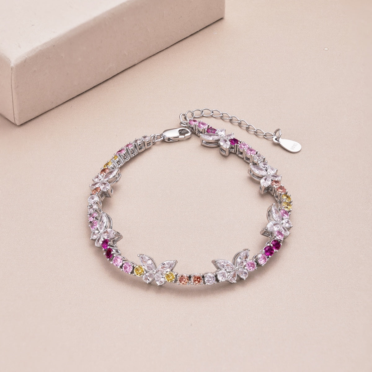 [CharmAries]Ornate Colorful Butterfly Shape Round Cut Daily Bracelet