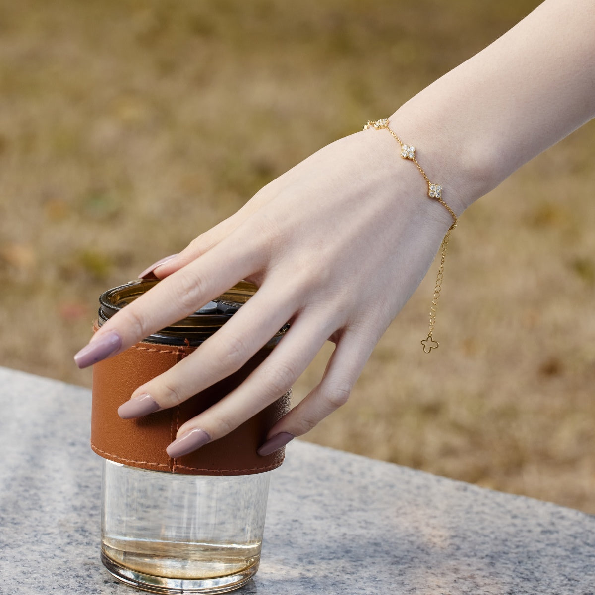 [CharmAries]Four-Leaf Clover Hollow Butterfly Bracelet