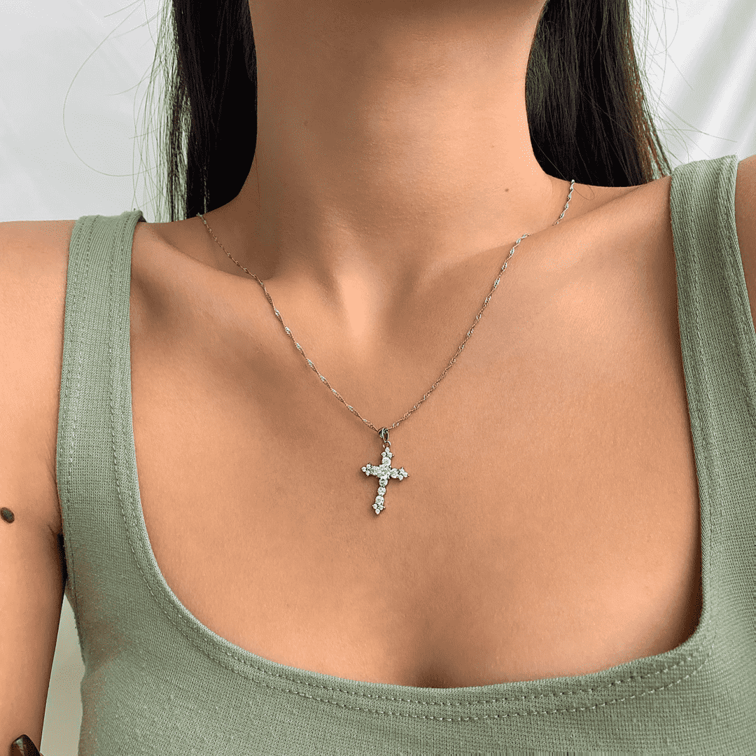 [CharmAries]Delicate Cross Shape Necklace