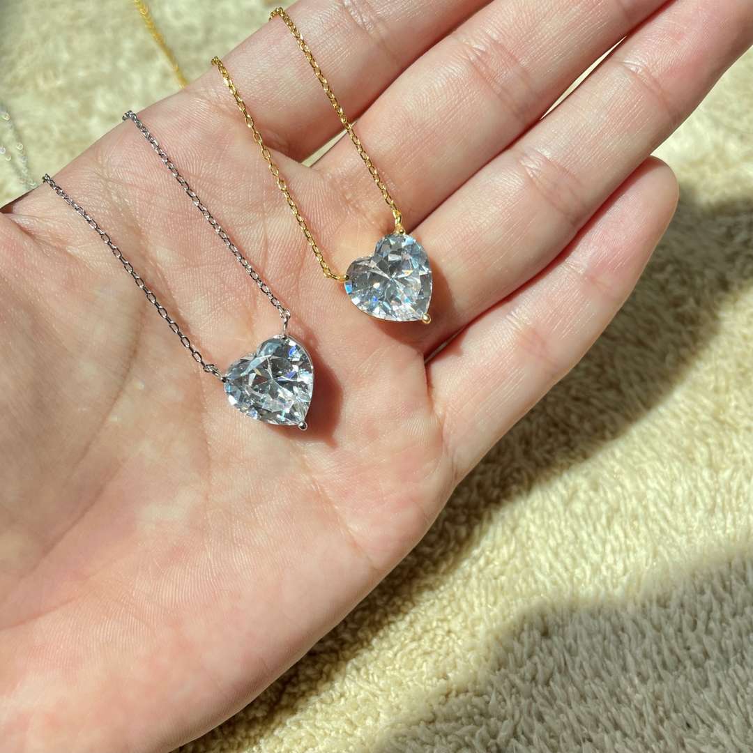 [CharmAries]6.0 carat Radiant Heart Shape Necklace