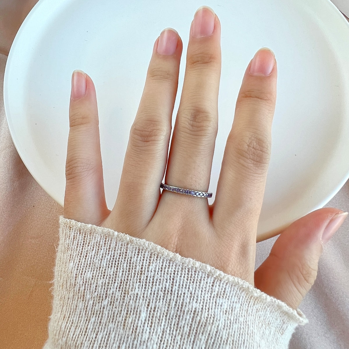 [CharmAries]Delicate Sparkling Round Cut Daily Ring