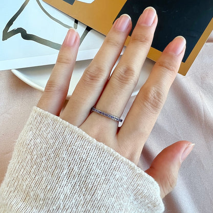 [CharmAries]Delicate Sparkling Round Cut Daily Ring