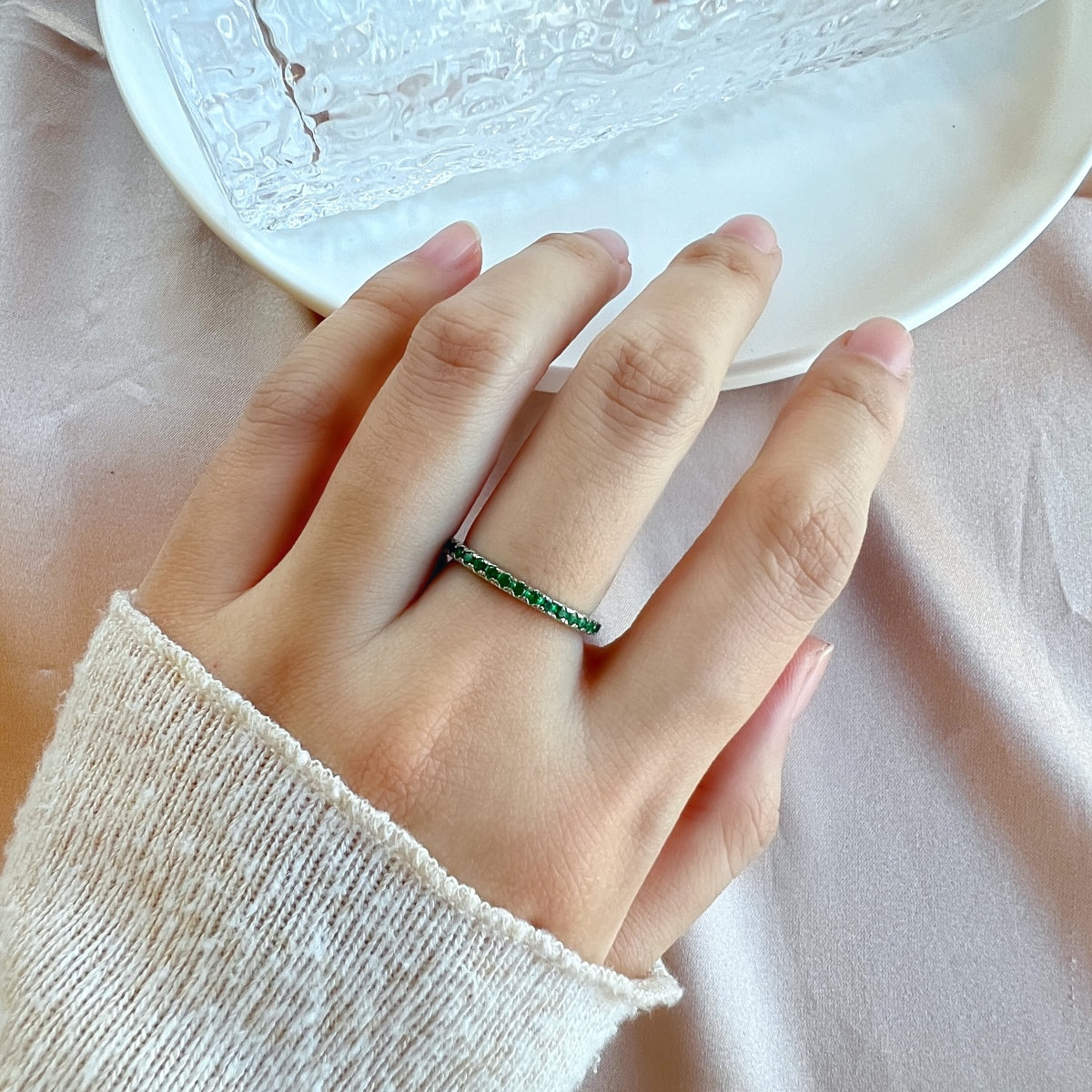 [CharmAries]Delicate Sparkling Round Cut Daily Ring