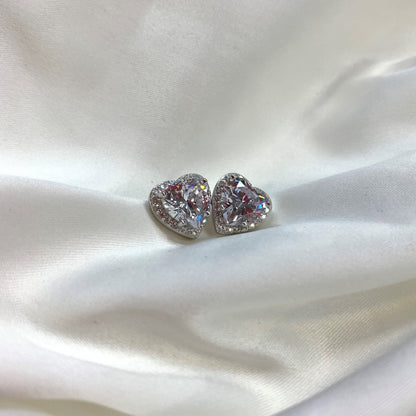 [CharmAries]Sparkling Heart Shape Lover Earrings