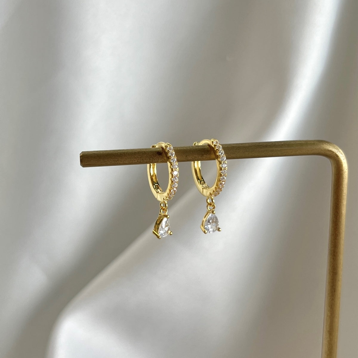 [CharmAries]Luxurious Geometric Drop Earrings