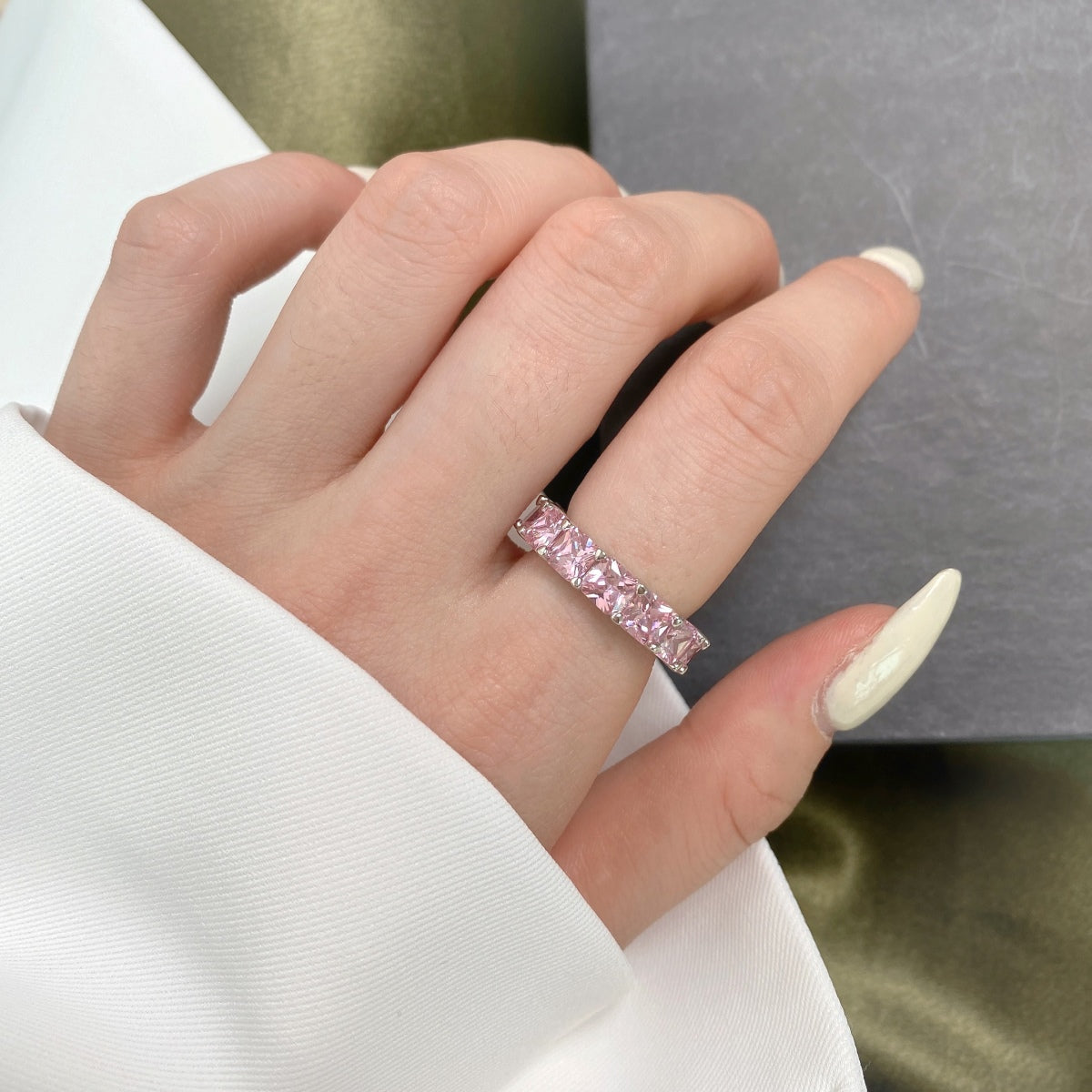 [CharmAries]Elegant Princess Cut Tennis Ring