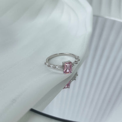 [CharmAries]1.0 Carat Dainty Resplendent Radiant Cut Daily Ring