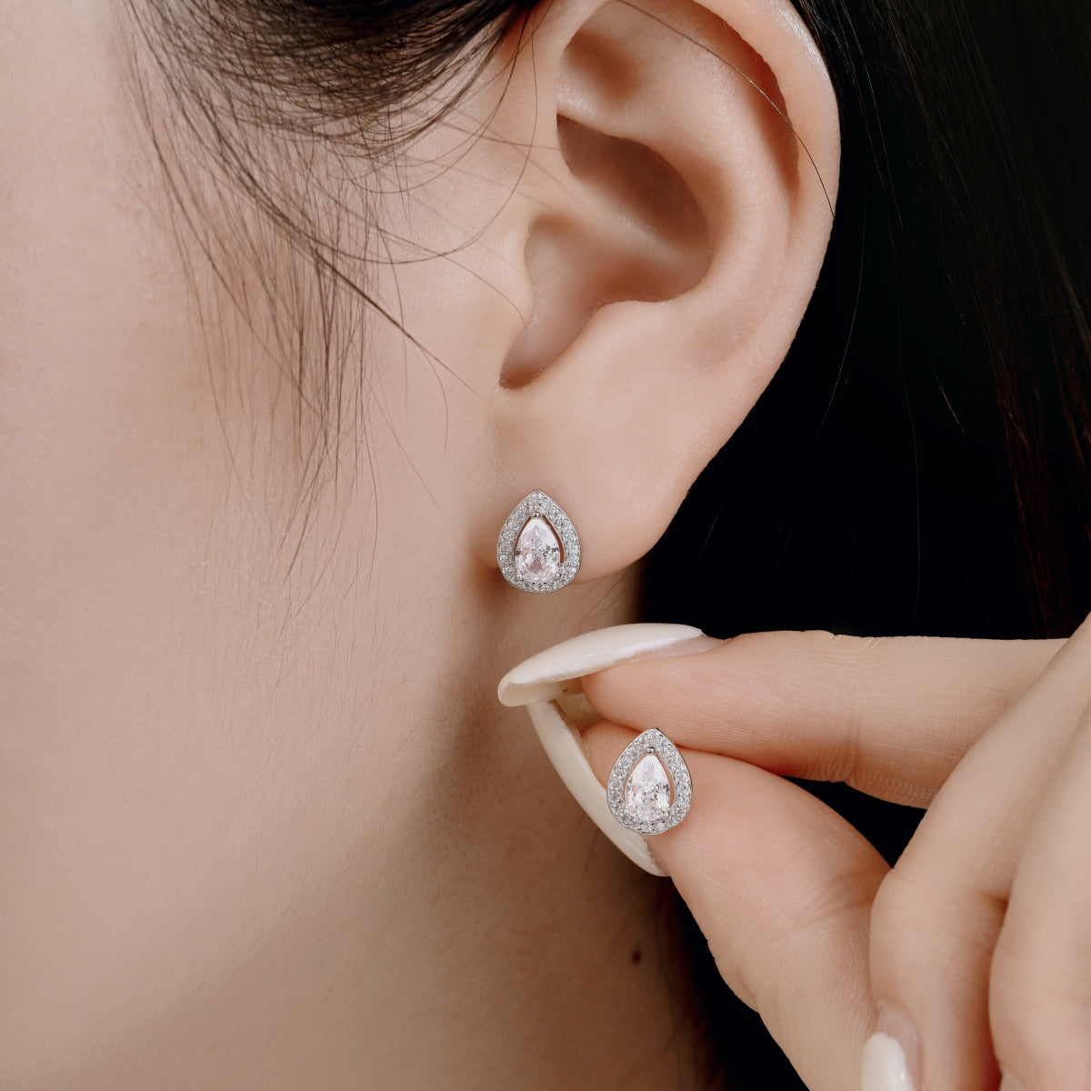 [CharmAries]Luxurious Water Drop Shape Earrings