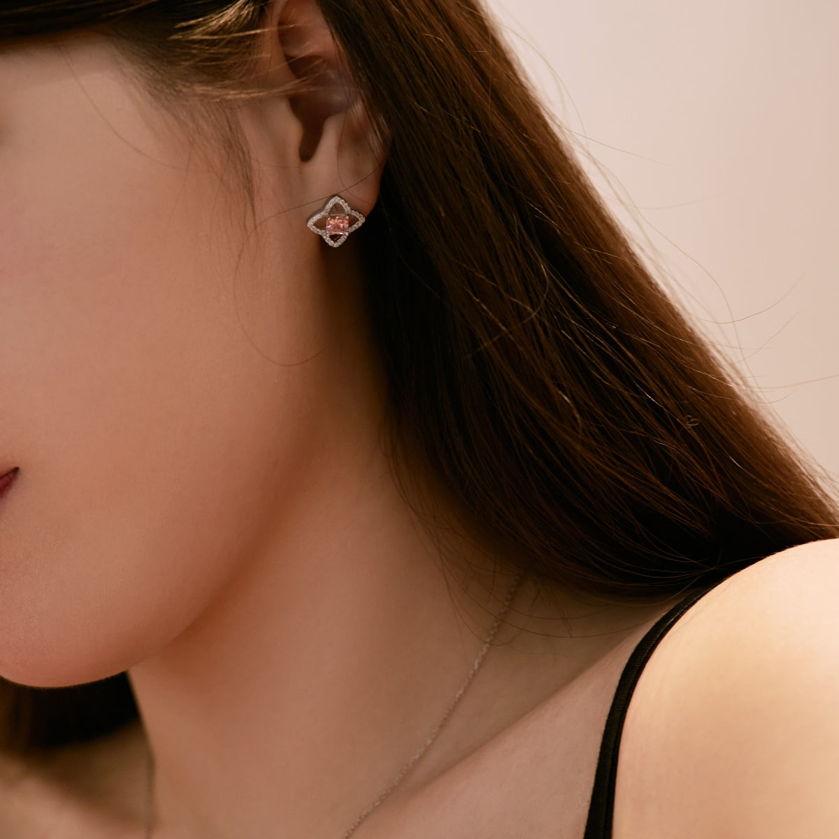 [CharmAries]Elegant Star Shape Princess Cut Daily Earrings