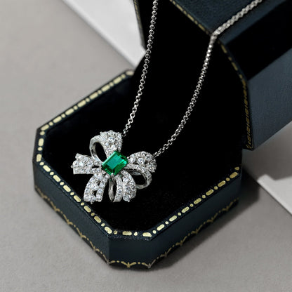 [CharmAries]Luxurious Flower Shape Emerald Cut Necklace