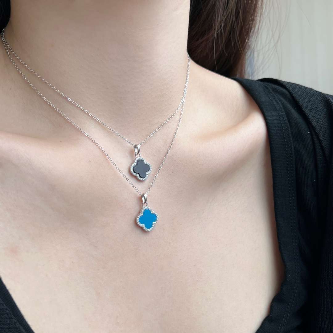 [CharmAries]Dainty Flower Shape Necklace