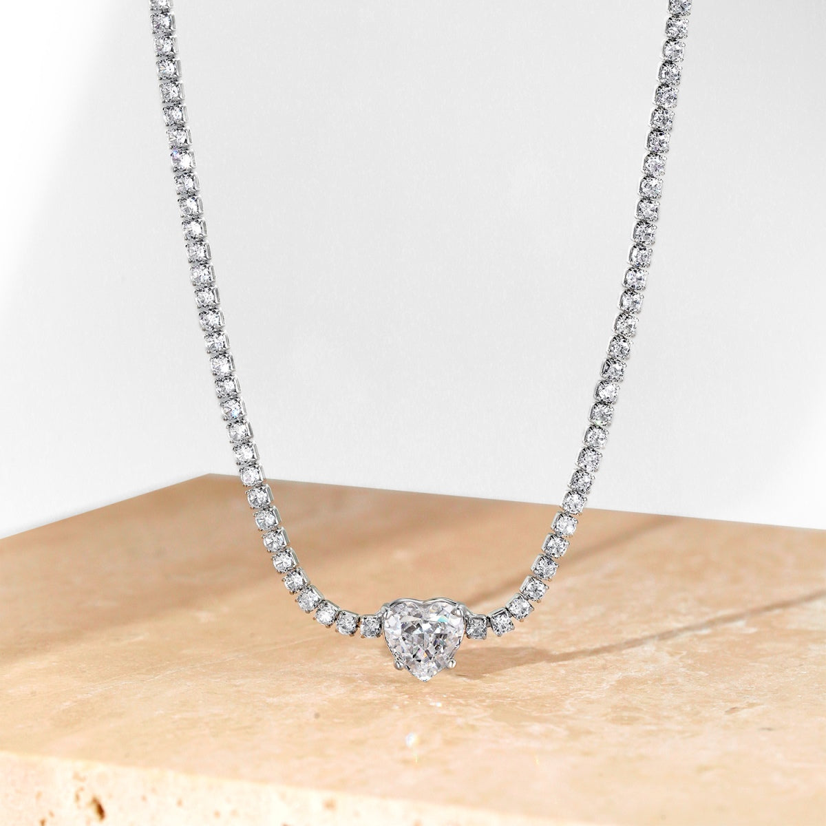 [CharmAries]2.0 Carat Sparkling Tennis Heart Cut Necklace