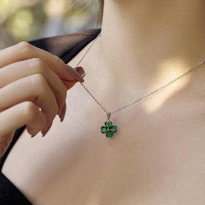 [CharmAries]Heart-Shaped Four-Leaf Clover Bead Necklace