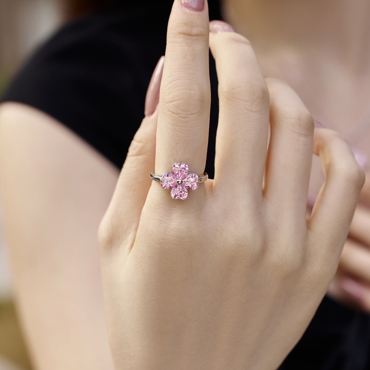 [CharmAries]Heart-shaped Four-Leaf Clover Ball Ring