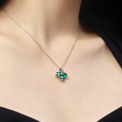 [CharmAries]Four-Leaf Clover And Eight-Pointed Star Necklace